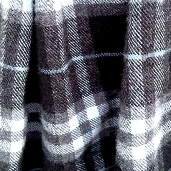 Men’s Plaid Scarf  - Picture 3 of 4